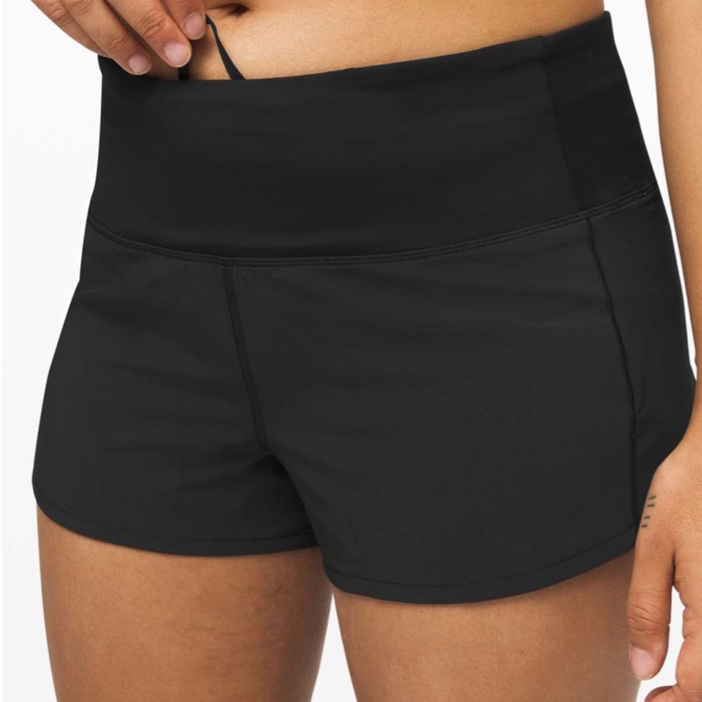 Lululemon Speed Up Short High-Rise 2.5"
Black Size 10 Women's Running Training